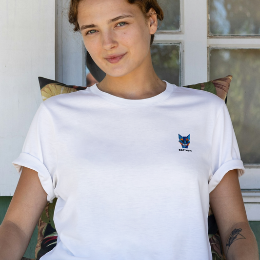 T-Shirt - CAT MOM - bestickt mit Katzenmotiv aus Bio-Baumwolle