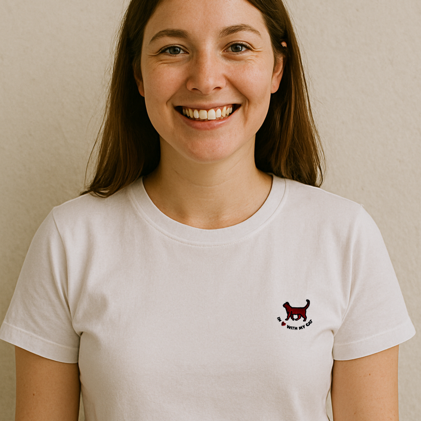 t-shirt-bestickt-katzenmotiv-woman-inlovewithmycat