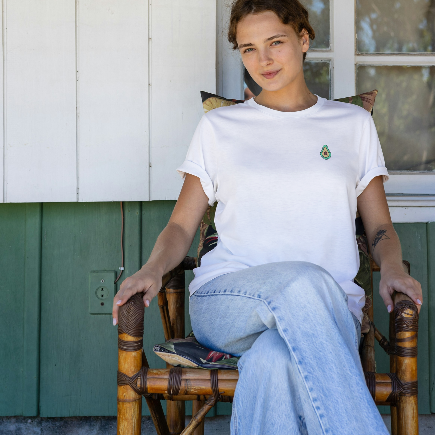 t shirt mit avocado auf der vorderseite