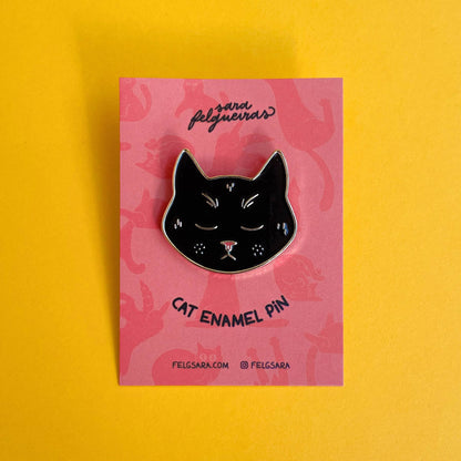 Emaille Pin Anstecker "Blacky" – Schwarze Katze als stilvoller Begleiter
