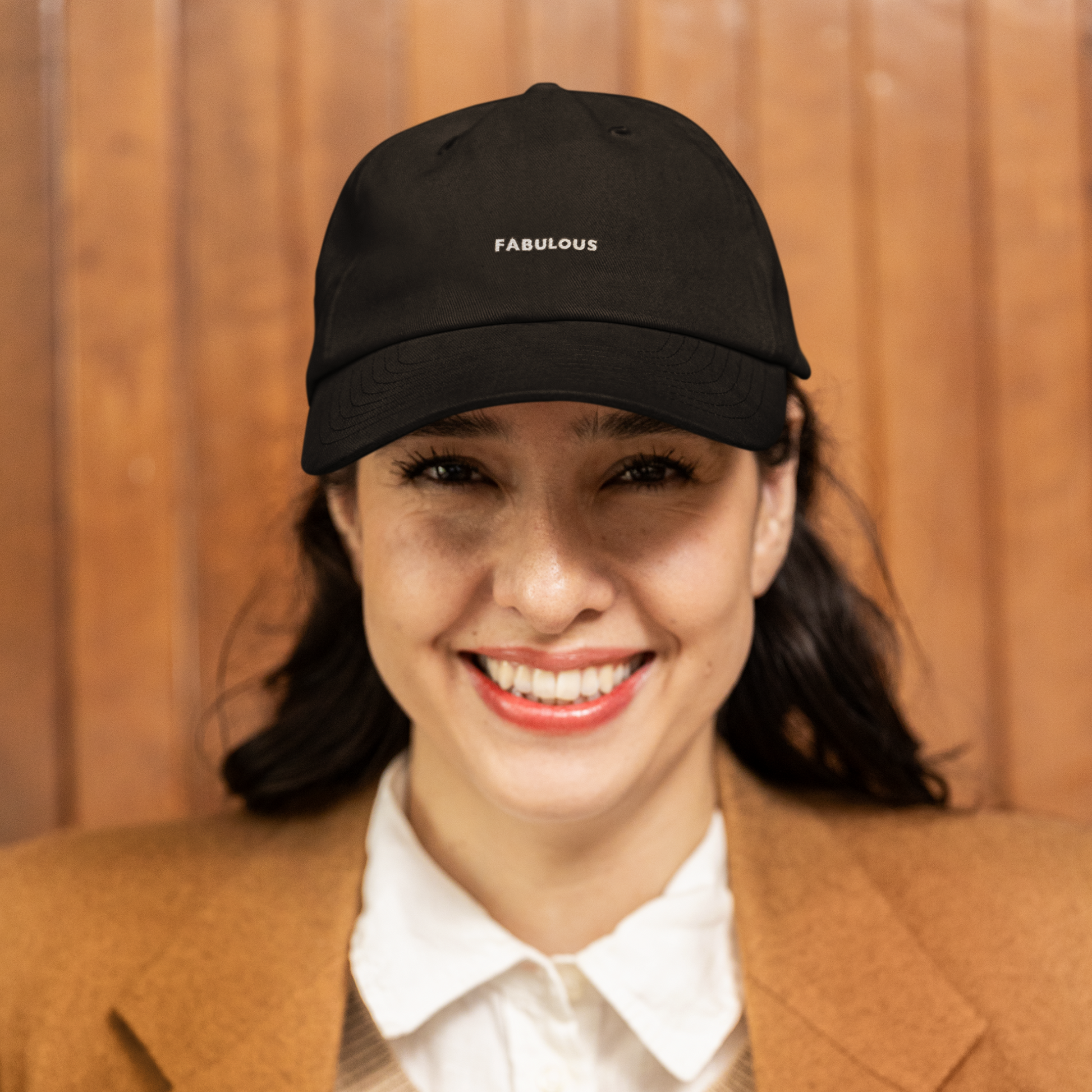 cap-bestickt-frau-fabulous-weiss