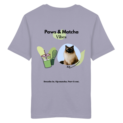 Personalisierbares Unisex T-Shirt "Paws & Matcha"