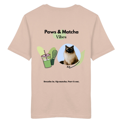 Personalisierbares Unisex T-Shirt "Paws & Matcha"