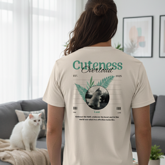 Personalisierbares Unisex T-Shirt mit Katze "Cuteness Overload"