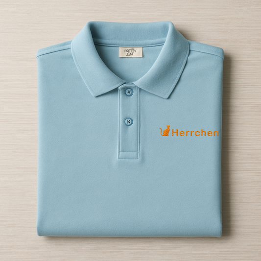 poloshirt in hellblau mit katze und dem spruch herrchen